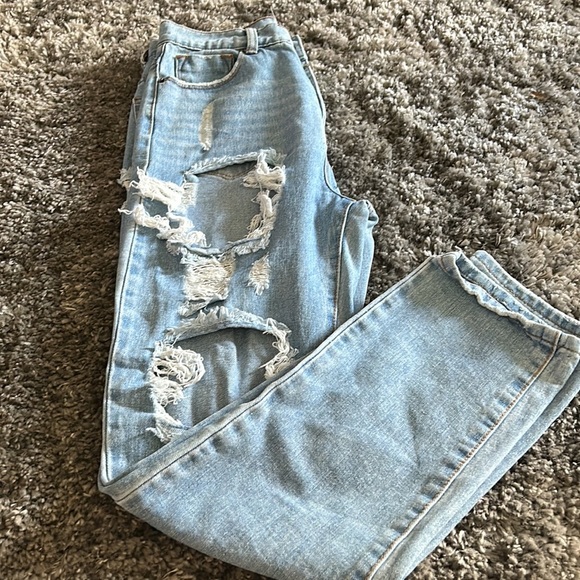 𝅺Women’s Polly jeans - Picture 2 of 4